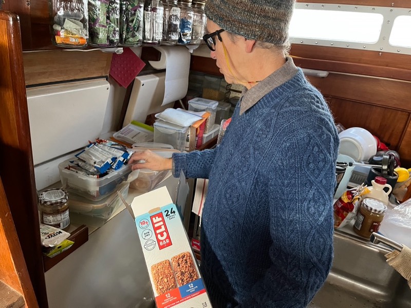 403B67A5-8FA6-45B1-A880-61E26BD461FD 1 105 c