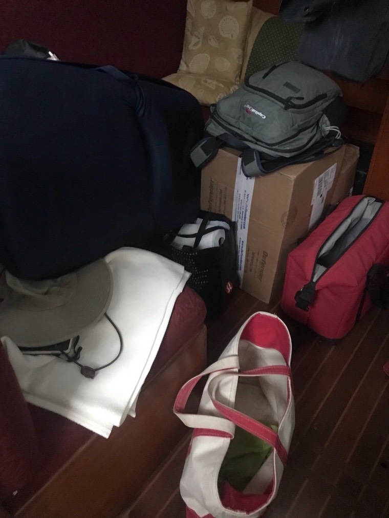 480D8E8E-CDAA-4A01-BB5C-AA333C31D902 1 105 c