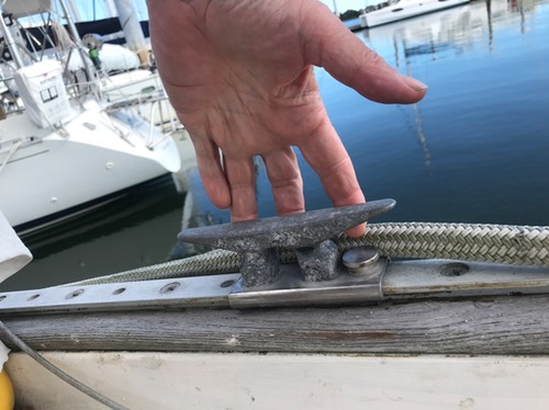 5E949426-4DCF-46E1-8BE6-EE805935AECA 1 105 c