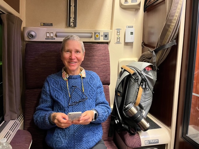 7E42C65F-B368-4925-B8C9-D66472D3626E 1 105 c